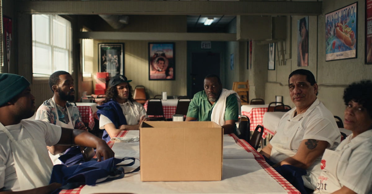 The Bear Season 1 Review - Crew